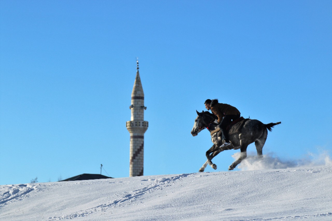 "Nuri Efendi Hipodromu" 2