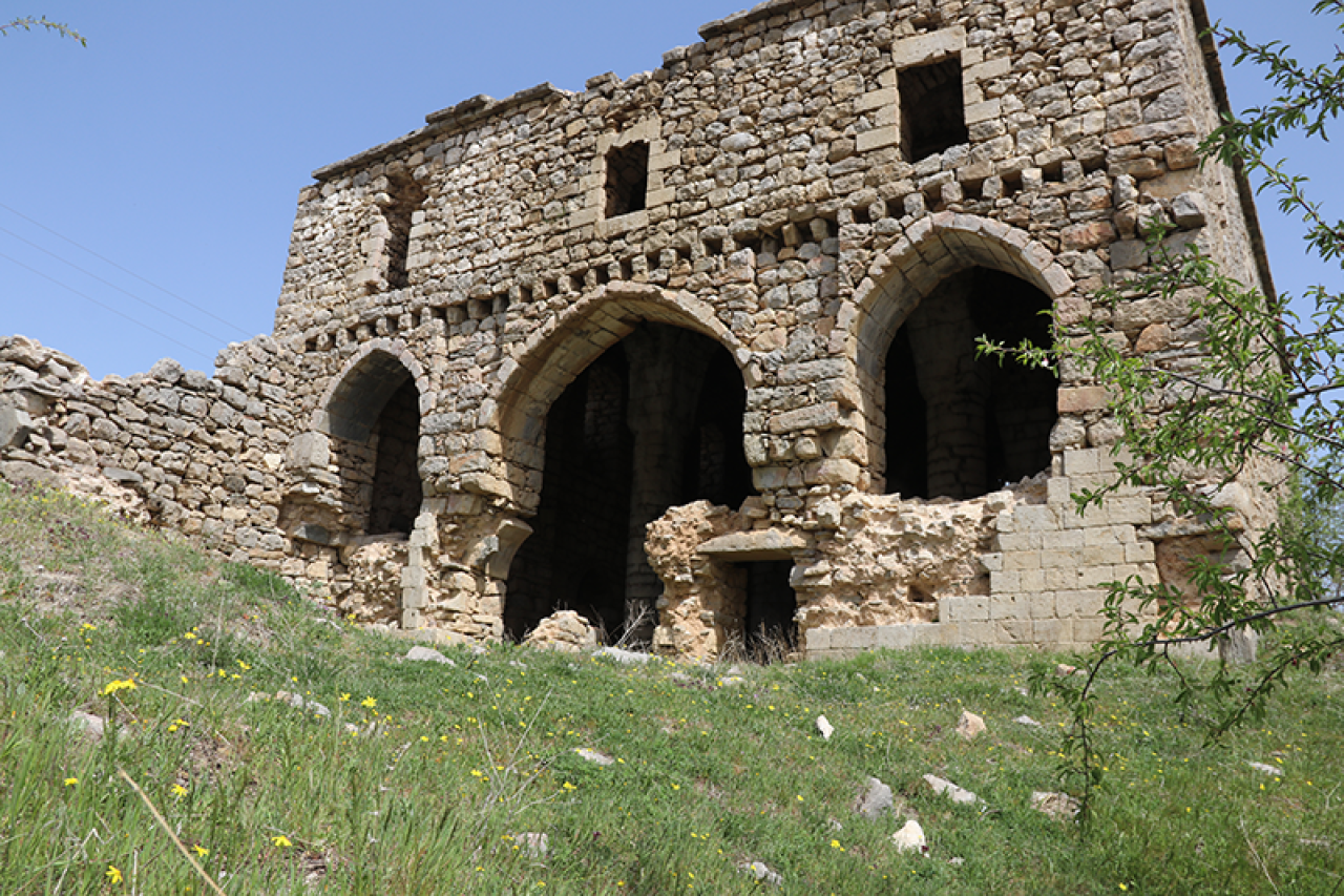 Diyarbakır'da tarihi Meryem Ana Manastırı turizme kazandırılmayı bekliyor 1