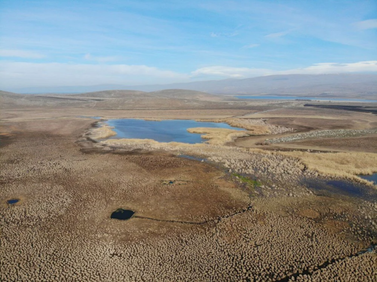 Kars'ta 'Lavaş Gölü' havadan görüntülendi 1