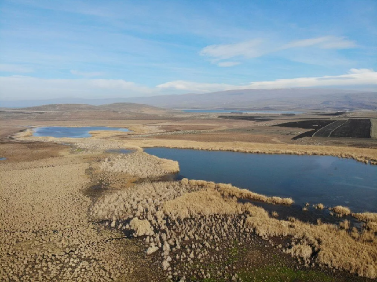 Kars'ta 'Lavaş Gölü' havadan görüntülendi 2