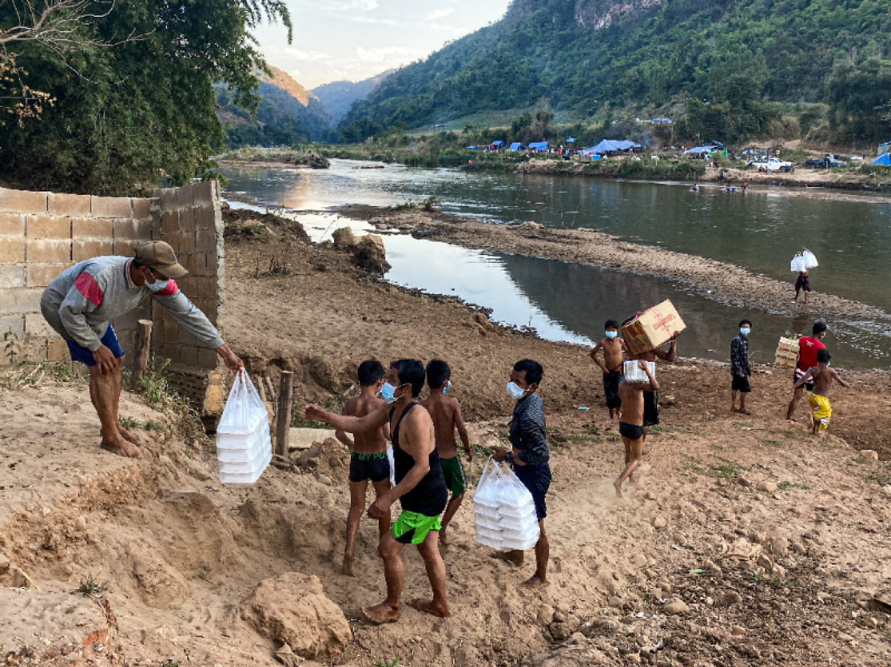 Myanmar, Tayland sınırındaki mülteciler 9