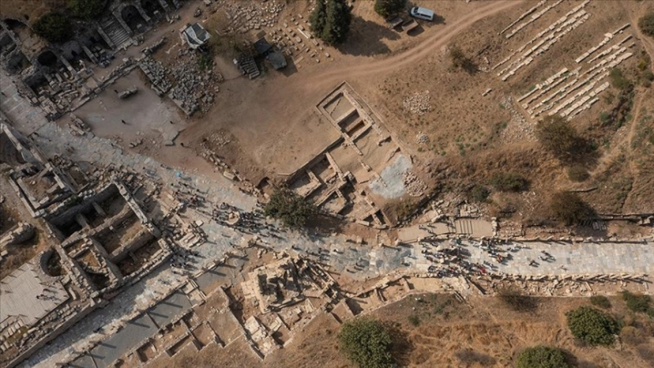 Efes Antik Kenti'nde son keşif Bizans Dönemi'ne ait 1400 yıllık mahalle bulundu 9