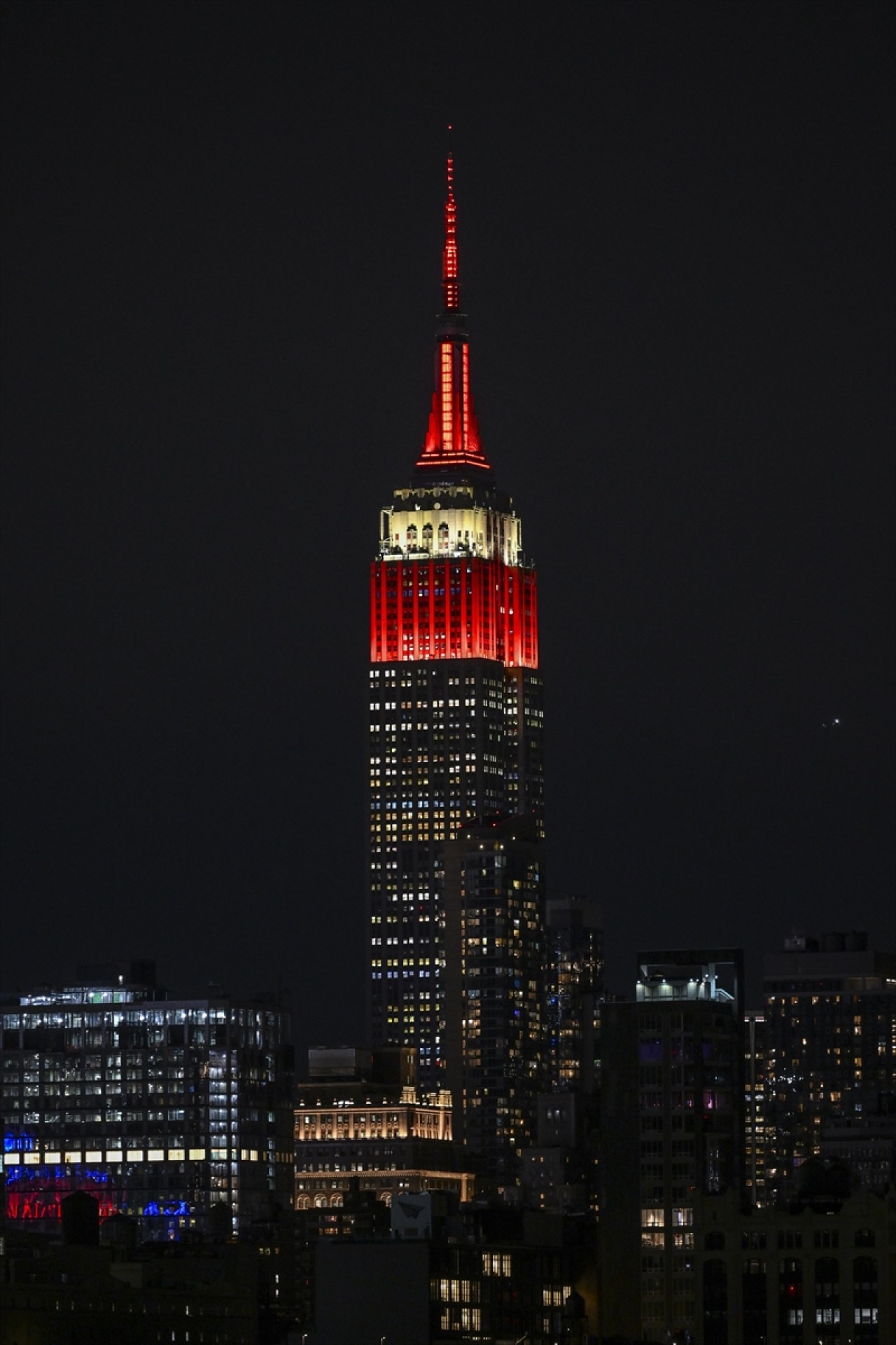 Empire State Binası Türk Bayrağı renkleriyle ışıklandırıldı 4