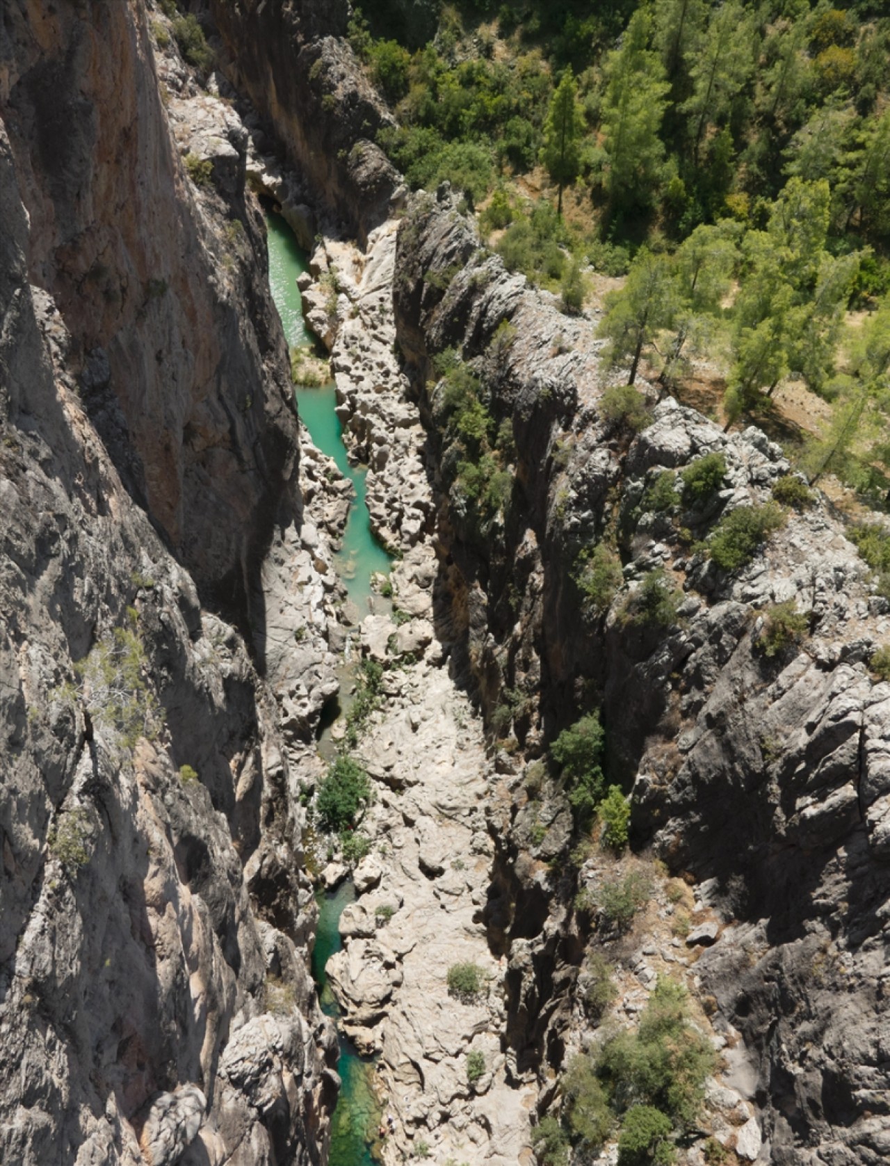 Serinlemek isteyen turistlerin adresi: "Gezende Kanyonu" 3