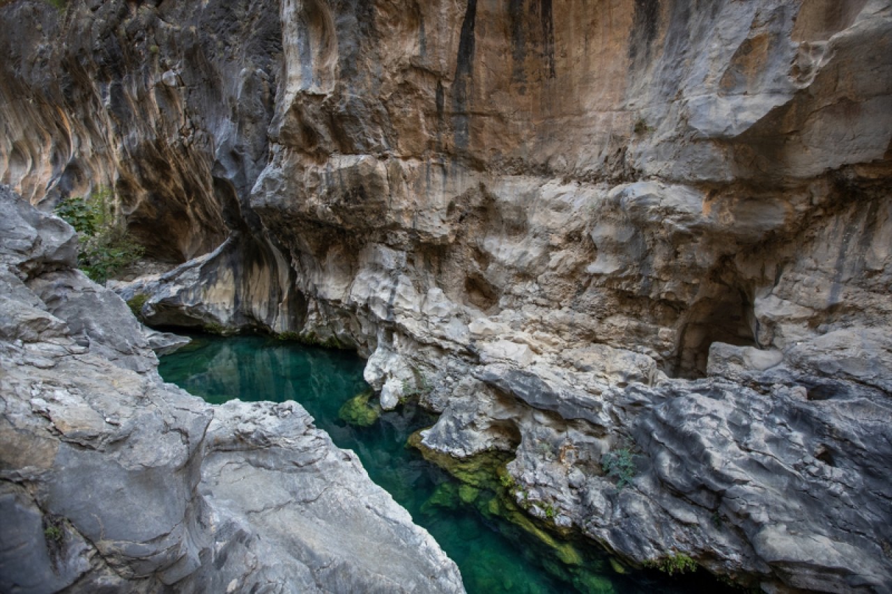 Serinlemek isteyen turistlerin adresi: "Gezende Kanyonu" 9