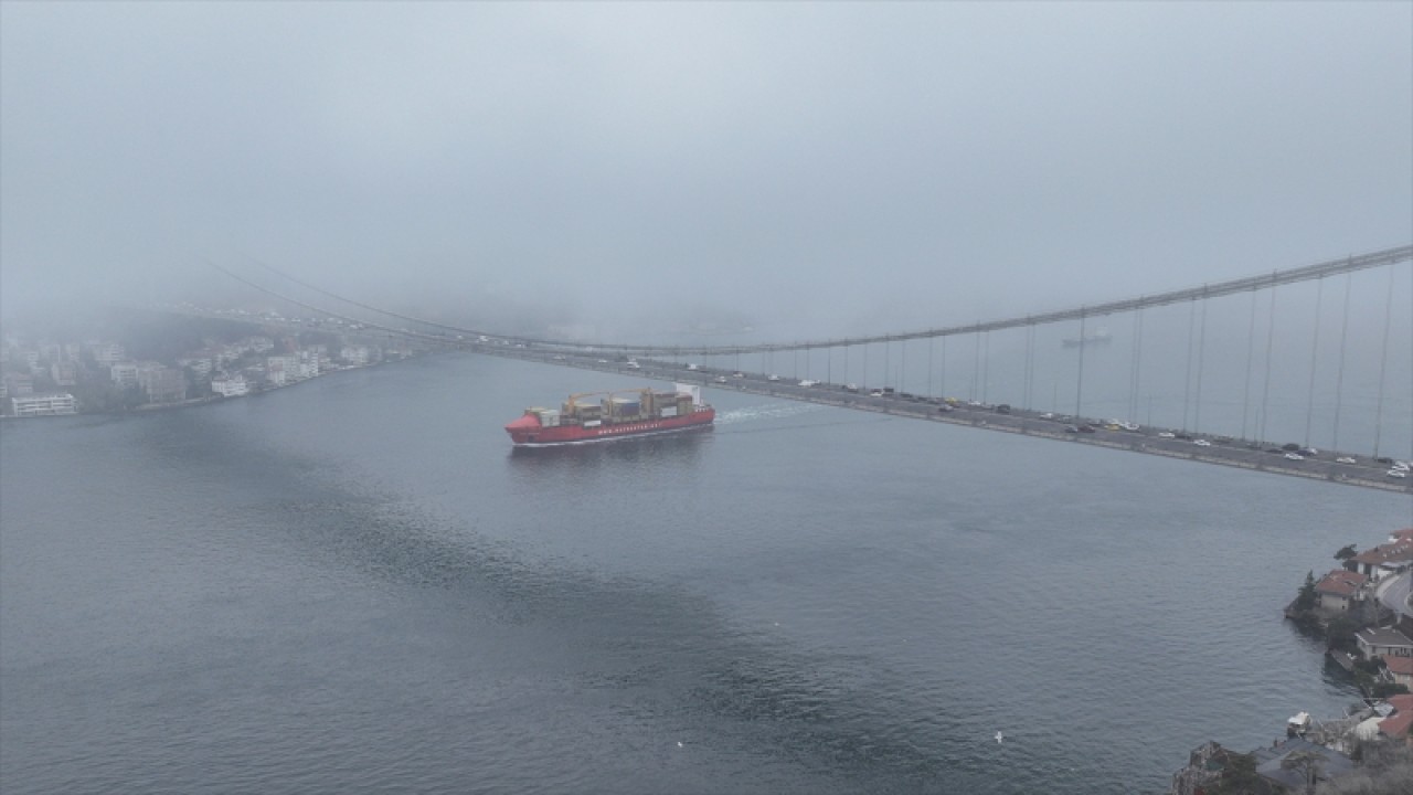 İstanbul'da sisli hava etkili oldu 2