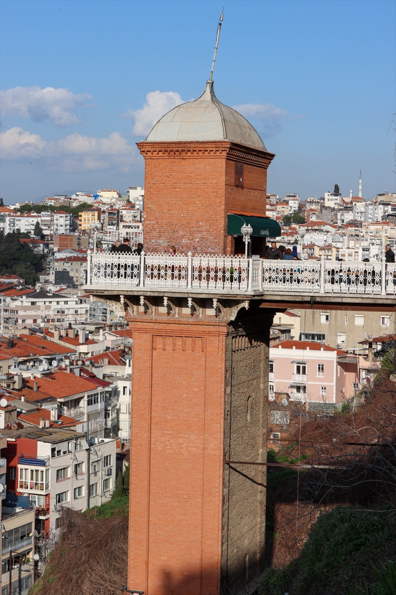 İzmir'deki Tarihi Asansör 117 yıldır ayakta 13