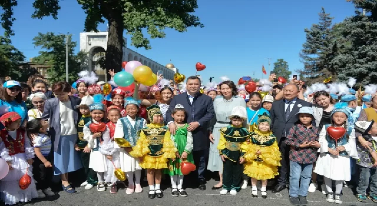 Kırgızistan’da Dünya Çocuk Günü çeşitli ekinliklerle kutlandı