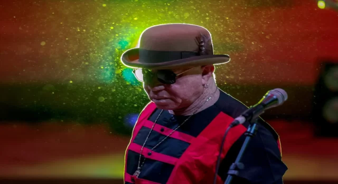 Afrika’lı sanatçı Salif Keita, Ankara’da konser verdi