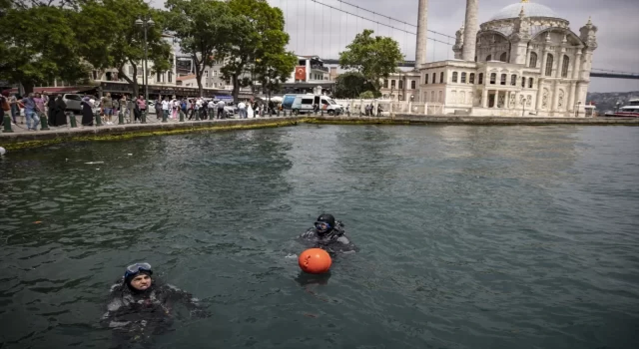 İstanbul Ortaköy’de deniz dibi temizliği yapıldı