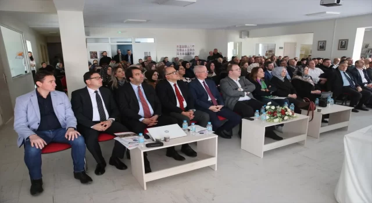 Batı Trakya’da, “İskeçe Şehir Sempozyumu” düzenlendi