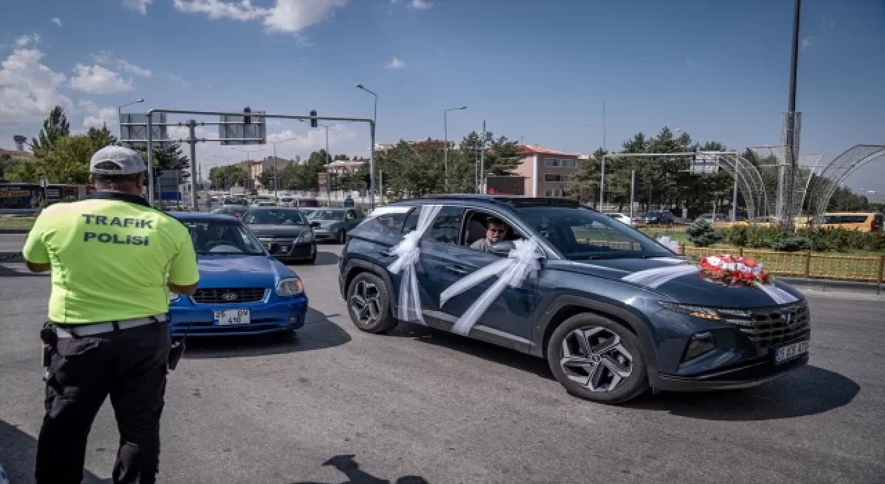 Erzurum’da düğün konvoylarına yönelik havadan ve karadan sıkı denetim