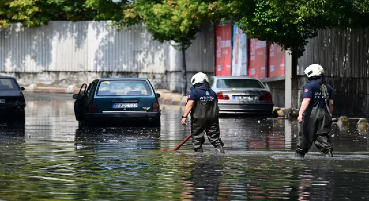 GÜNCELLEME  İstanbul’da aralıklarla kuvvetli yağış etkili oluyor