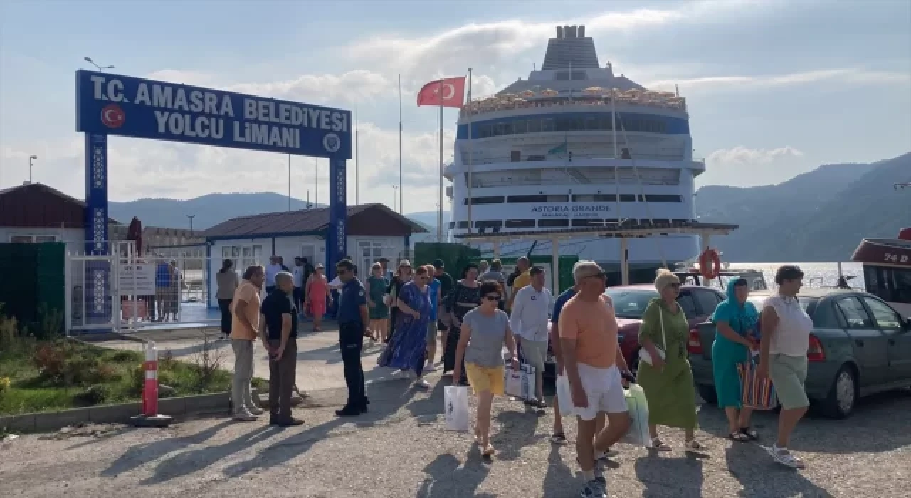 ”Astoria Grande” kruvaziyeri, Amasra’ya eylül ayı seferlerine başladı