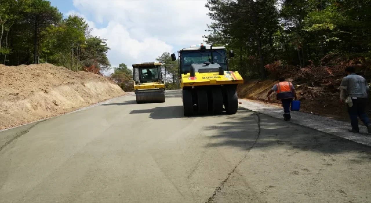 Turizme kazandırılan Düzce’deki Korugöl Tabiat Parkı’na ulaşım kolaylaştırılıyor