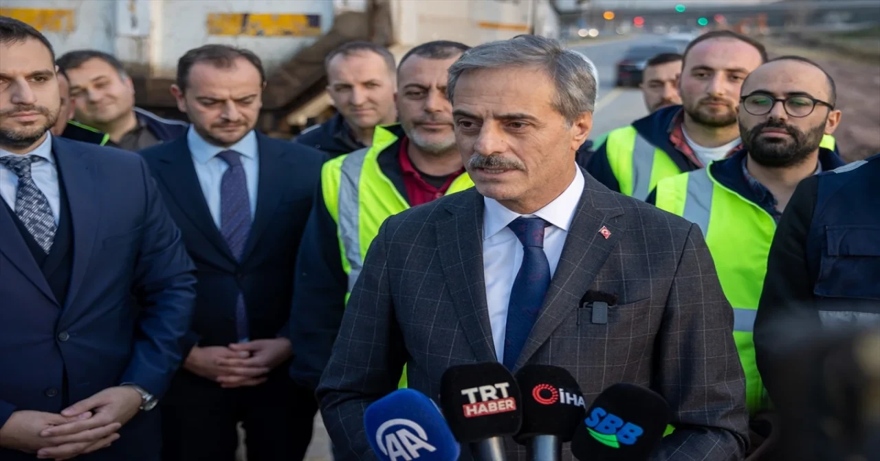 Sakarya’da metrobüs projesinde çalışmalar sürüyor