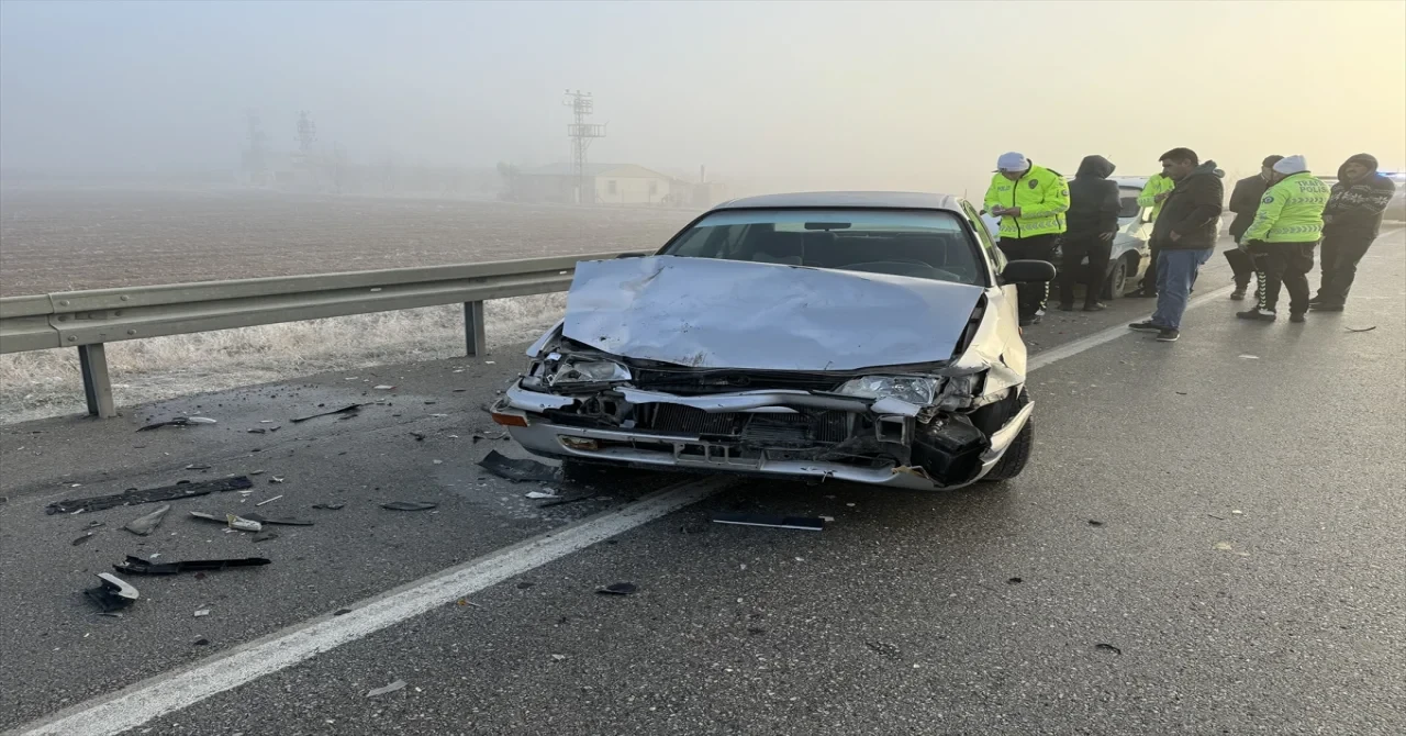 Karaman’da zincirleme trafik kazasında 7 kişi yaralandı