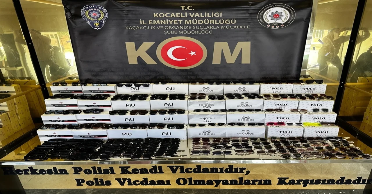 Kocaeli’de bir tırda 169 bin 680 kaçak güneş gözlüğü ele geçirildi