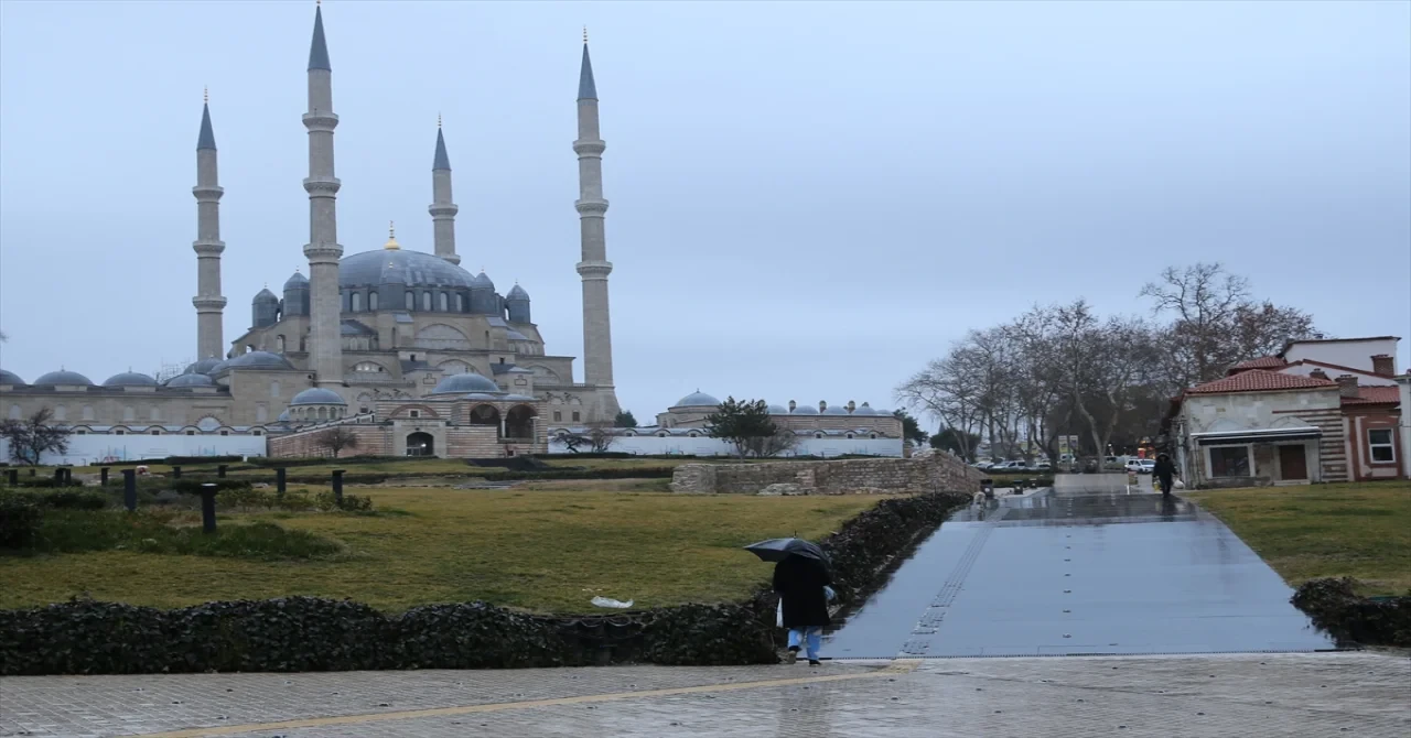 Edirne ve Kırklareli’nde sağanak etkili oldu