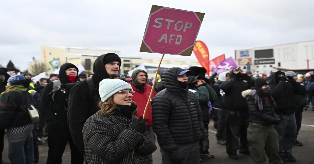 Almanya’da AfD’nin düzenlediği kongreye karşı geniş katılımlı protesto