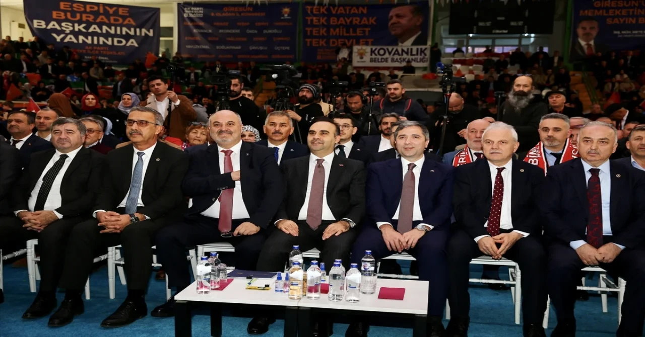 Sanayi ve Teknoloji Bakanı Kacır, AK Parti Giresun İl Kongresi’nde konuştu: