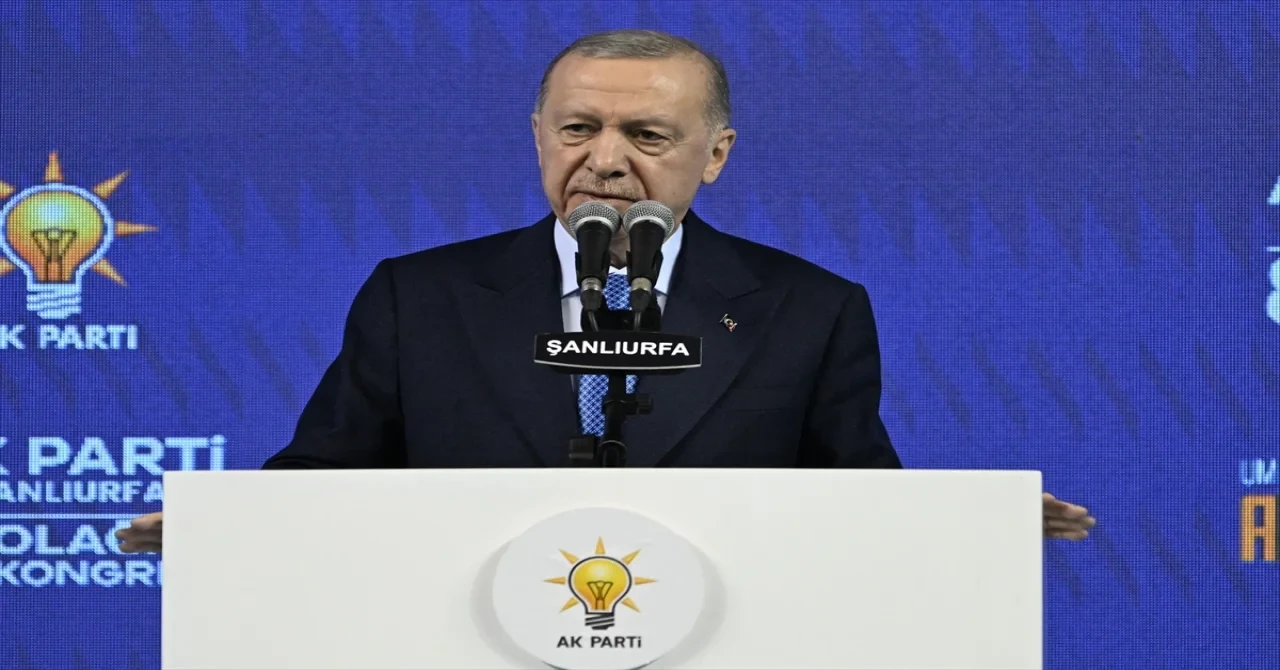 Cumhurbaşkanı Erdoğan: ”Bu topraklardaki bin yıllık kardeşliğimize kasteden her türlü dışlayıcı tavrı elimizin tersiyle ittik. Ayrıştırıcı yaklaşımlar siyasetimizde yer bulamadı”