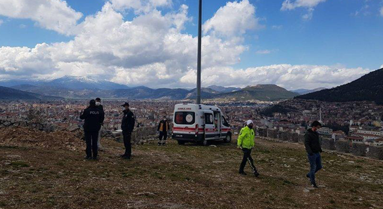 17 yaşındaki genç kız parkta bıçaklanarak öldürüldü