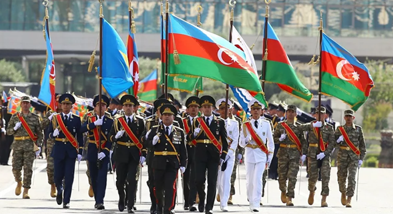 Azerbaycan ordusu tatbikata başladı