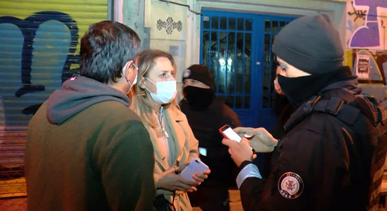 Beyoğlu'nda bekçilerle müşteriler arasında arbede