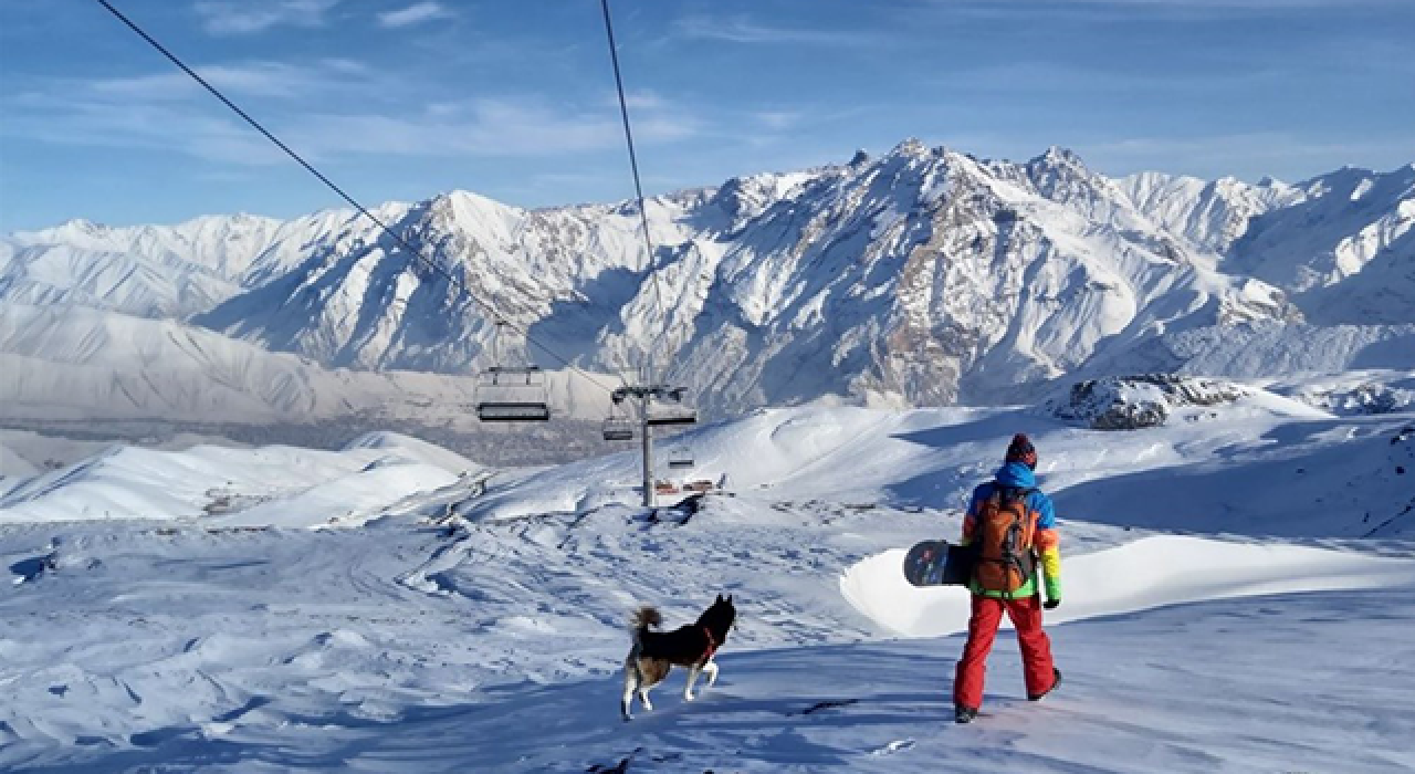 Burası Alp Dağları değil, Hakkari Mergabütan Kayak Merkezi