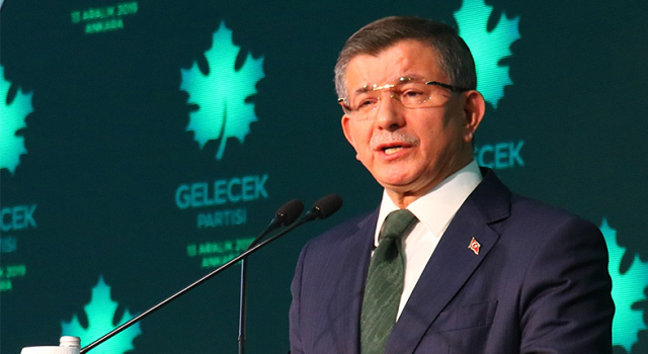 Davutoğlu'ndan Erdoğan'a sert sözler