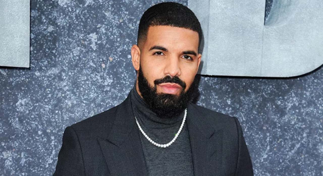 Drake müzik tarihine geçti: Billboard 100 listesinde üç şarkısı birden ilk üçe çıkan ilk sanatçı