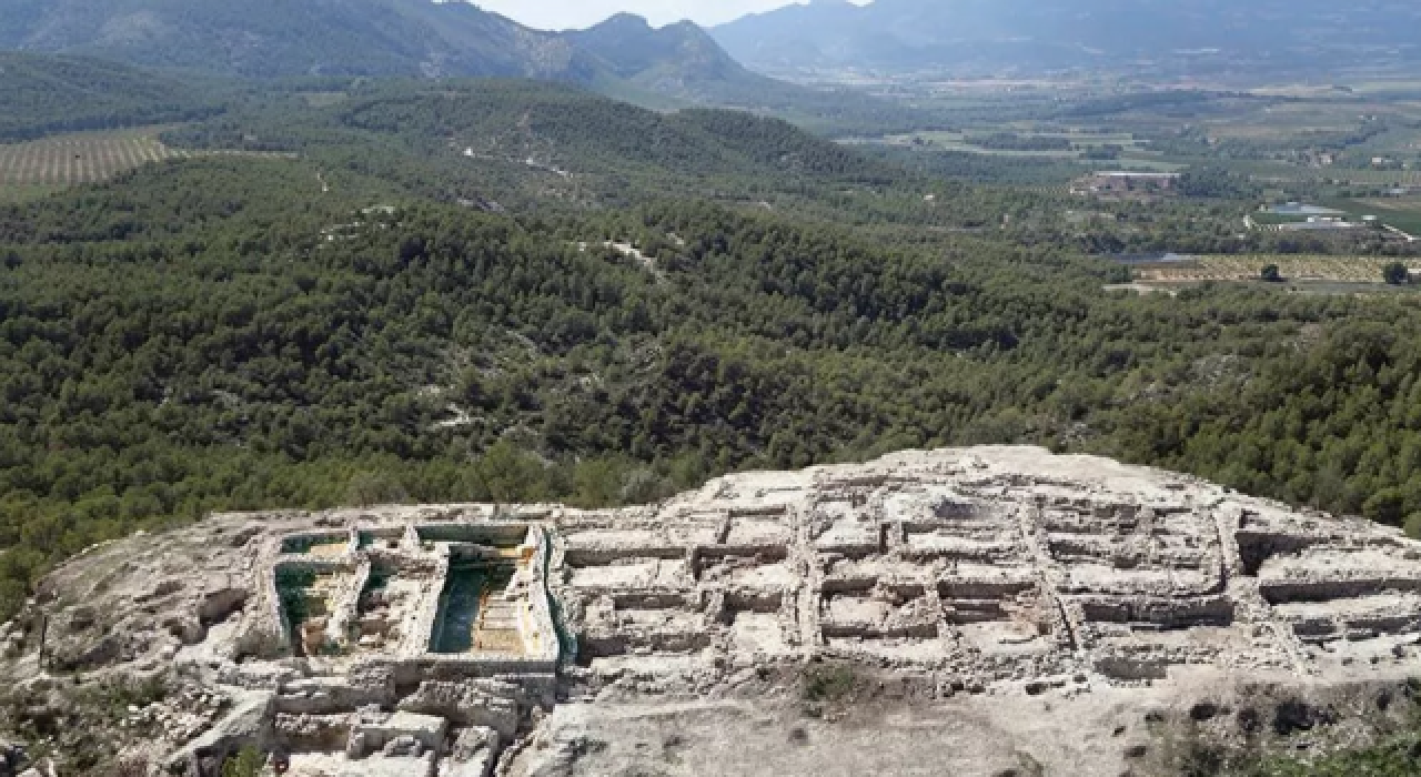 İspanya'da 4000 yıllık mezarlık bulundu: Kadınlar bronz çağında hüküm sürmüş olabilir