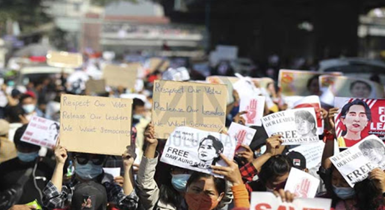 Myanmar'da darbe karşıtı protestolarda ölü sayısı 38’e yükseldi