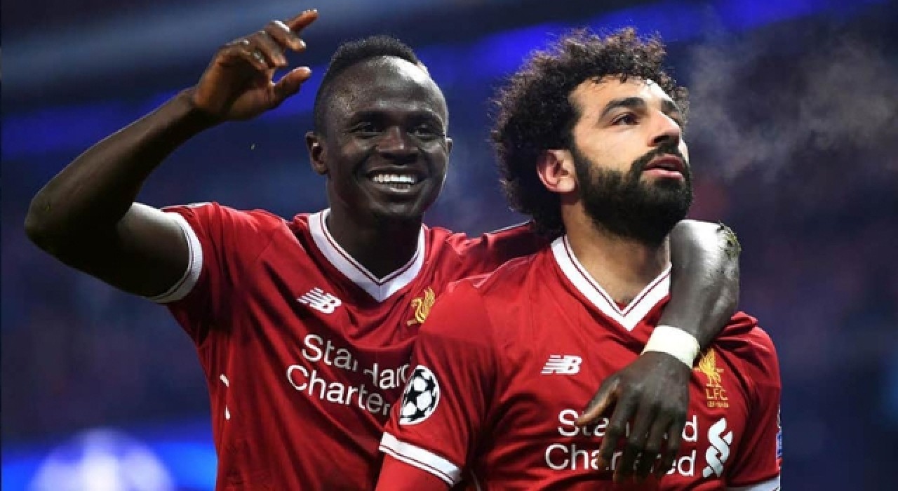 Owen: Mane, Salah gol atmasın diye penaltı almaktan kaçıyor