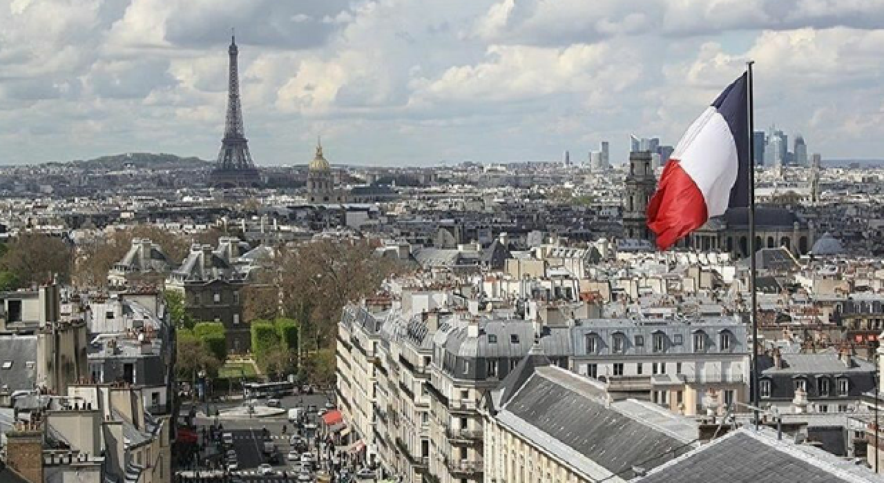 Paris'te korona alarmı: Her 12 dakikada 1 hasta...