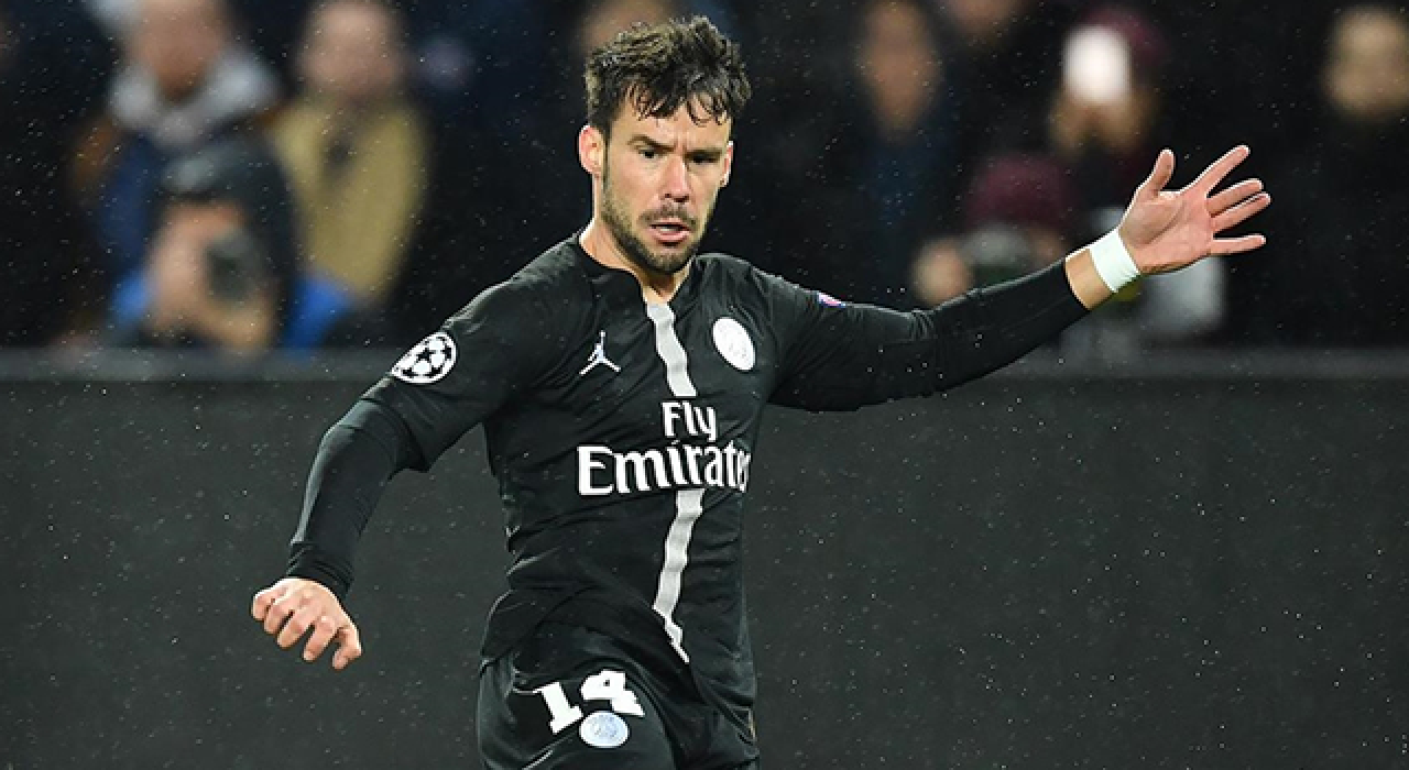 PSG, Bernat'ın sözleşmesini 2025'e kadar uzattı