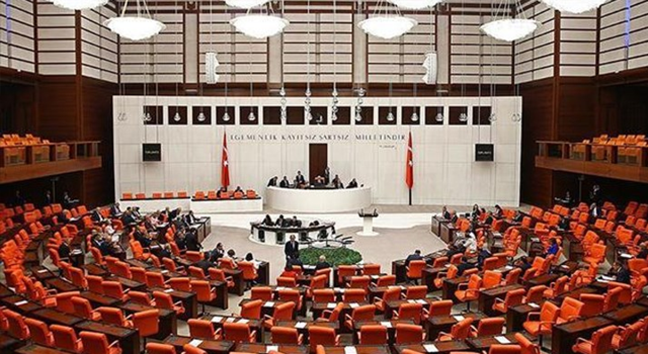 AK Parti ve MHP'den "çocuğu olan yoksul ailelere yardım edilsin" teklifine ret