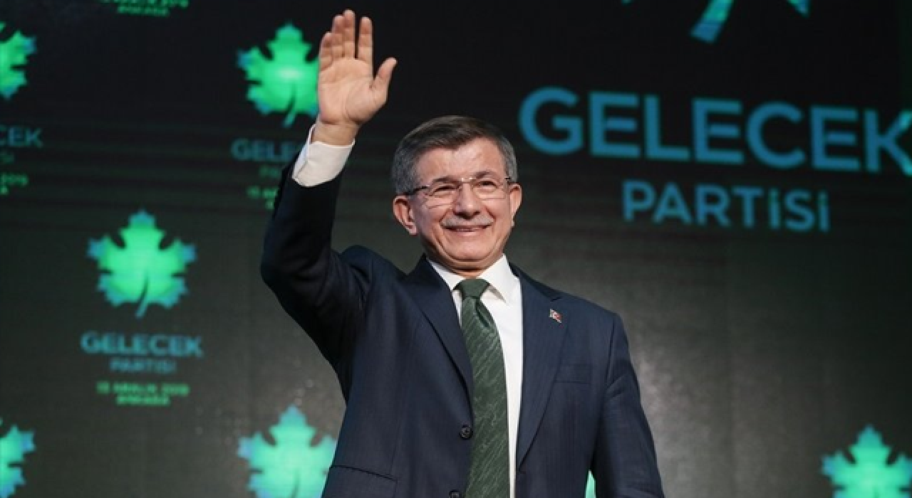 Davutoğlu, Cumhurbaşkanı adayı olacak mı?