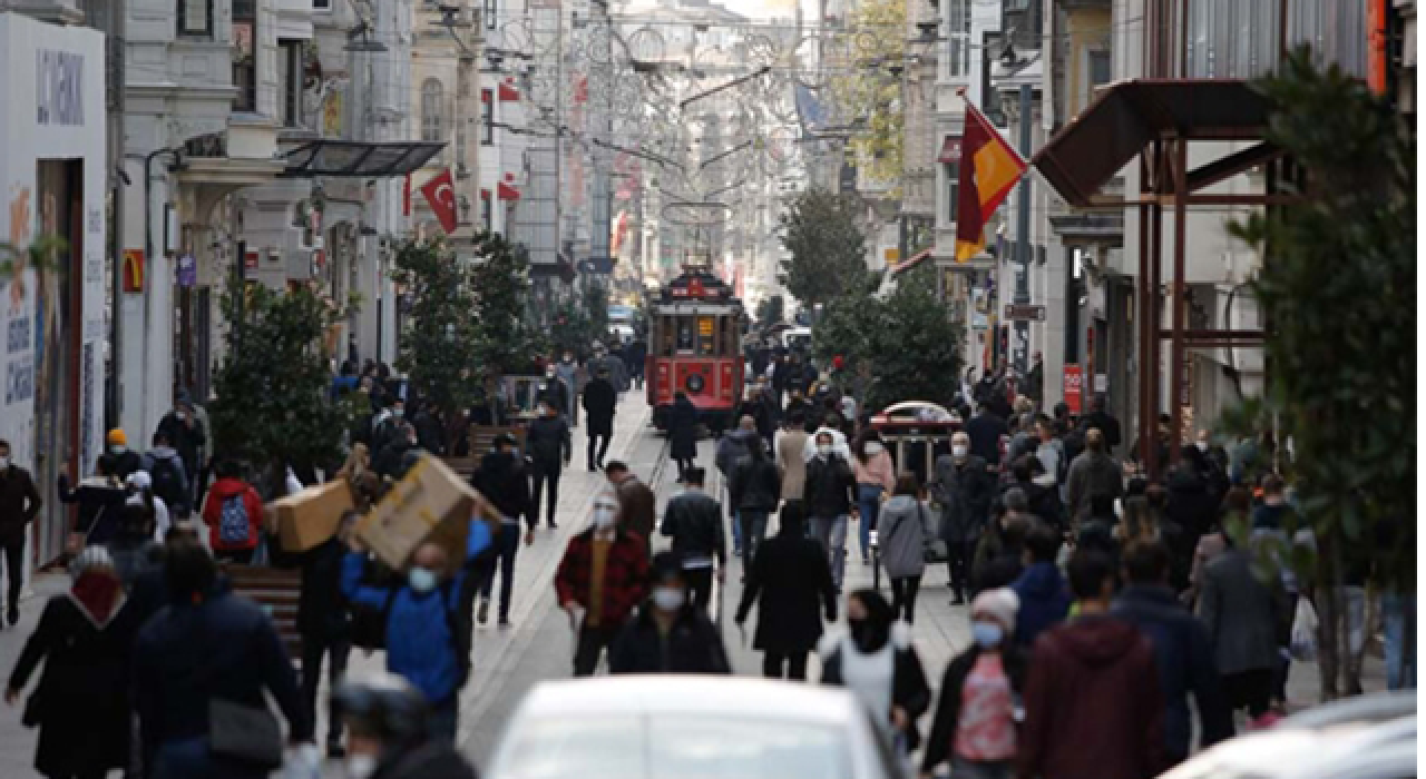 İstanbul Valisi Yerlikaya uyardı: "Kısıtlama istismar ediliyor"