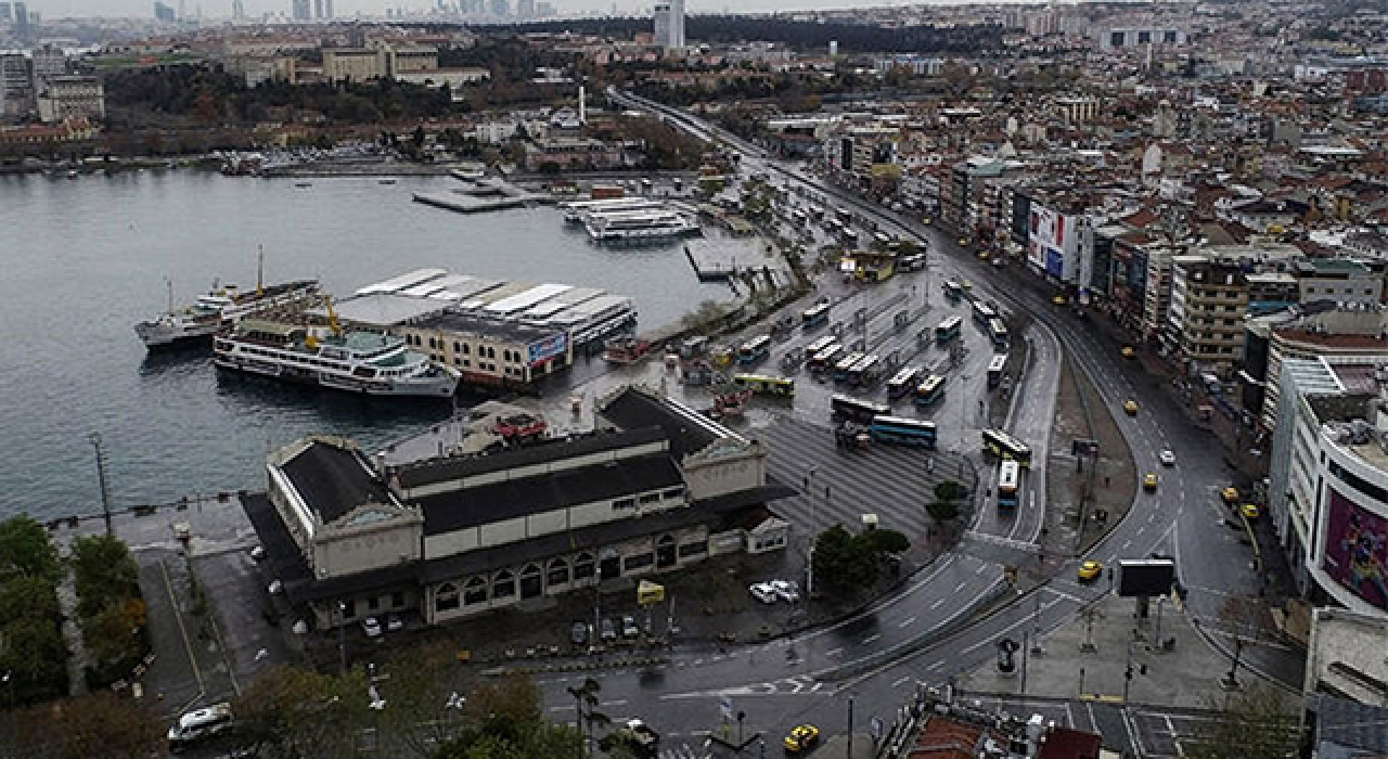 Kadıköy Kaymakamlığı'ndan gece yarısı yasağı