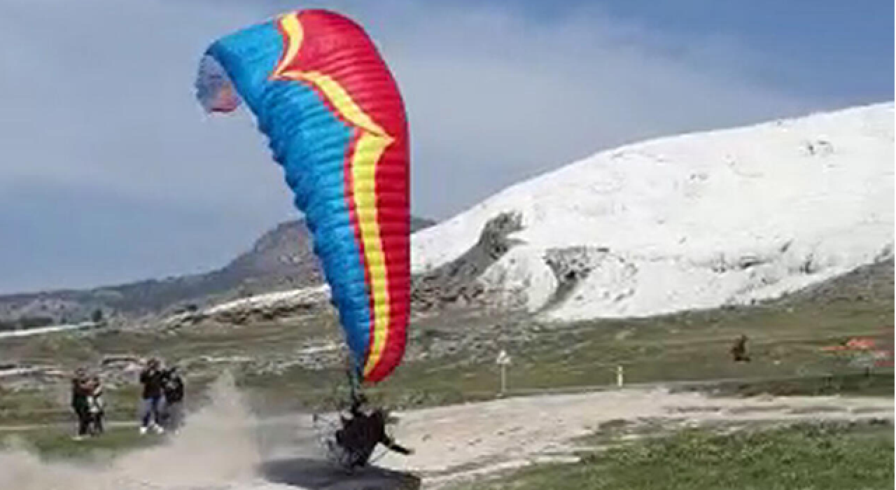 Paramotorla uçarken zemine çakıldı!