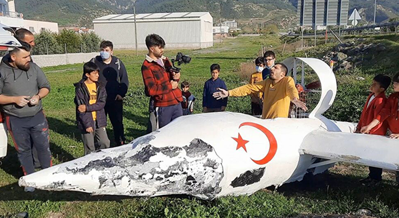 Sosyal medya fenomeni tasarladığı uçakla çakıldı