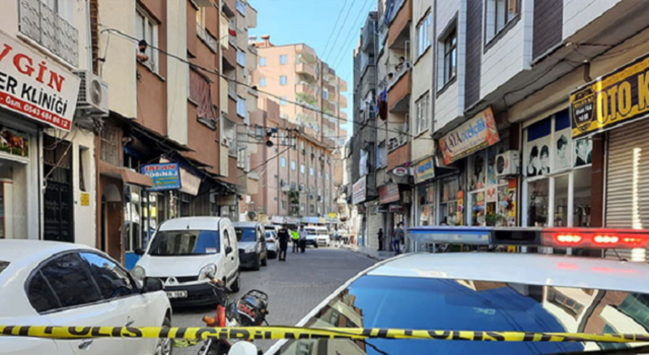 Tartıştığı babasını ve kaçmasına engel olan komşusunu tüfekle yaraladı