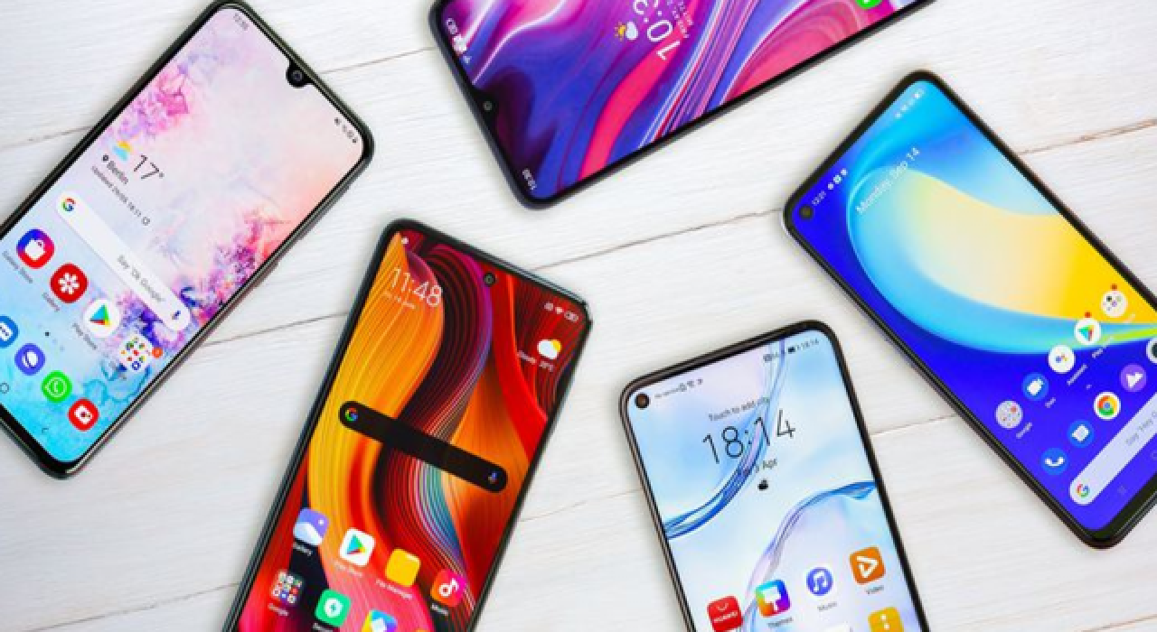 Akıllı telefon satışları arttı... Samsung lider, Huawei'deki düşüş devam ediyor