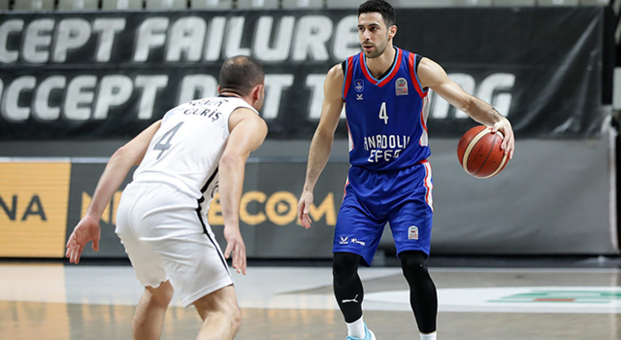 Anadolu Efes finale yükseldi