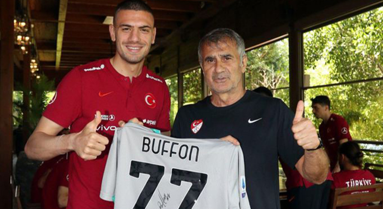 Buffon'dan Şenol Güneş'e imzalı forma