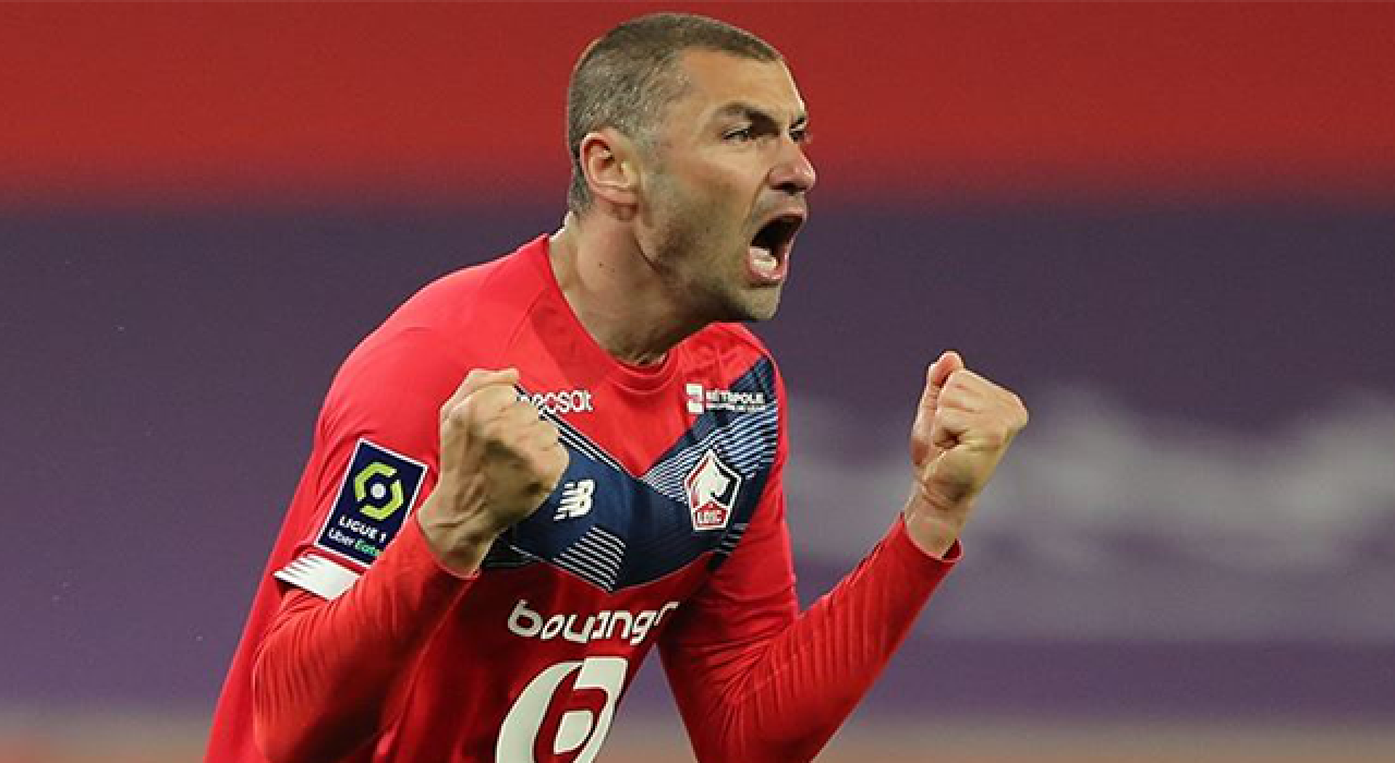 Burak Yılmaz yine gururlandırdı: Fransa Ligue 1'de ayın oyuncusu