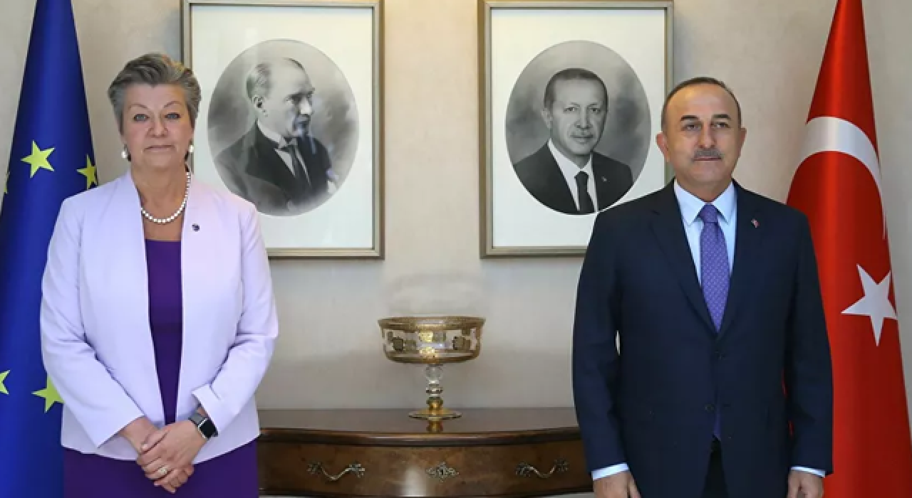 Çavuşoğlu, AB İçişleri Komiseri ile görüştü