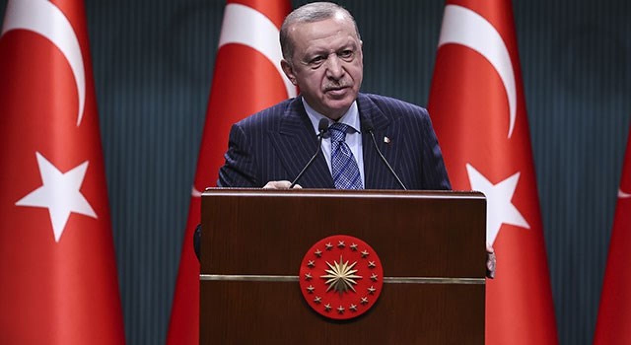 Erdoğan: Gençler için inşa ettiğimiz aydınlık Türkiye'yi değerlendirmelerini istiyoruz